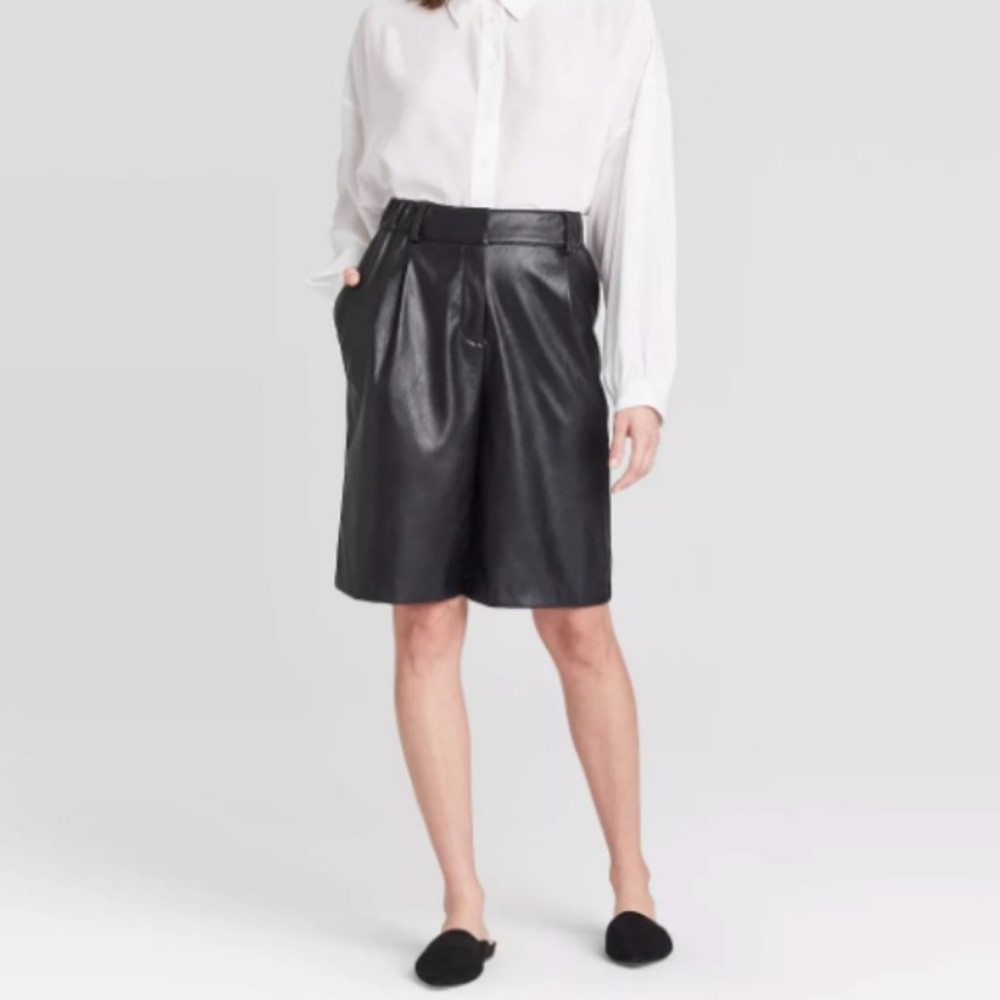 Prologue XS Black Faux Leather Bermuda Shorts Pleated w/ Pockets